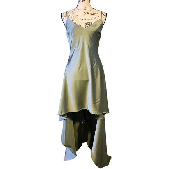 Windsor Jolie Ruffled High-Low Satin Formal Dress - Picture 6 of 12